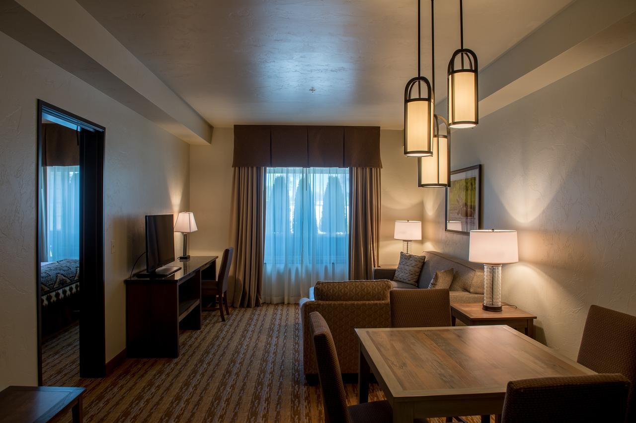 Cedar Creek Lodge & Conference Center كولومبيا فولز المظهر الخارجي الصورة